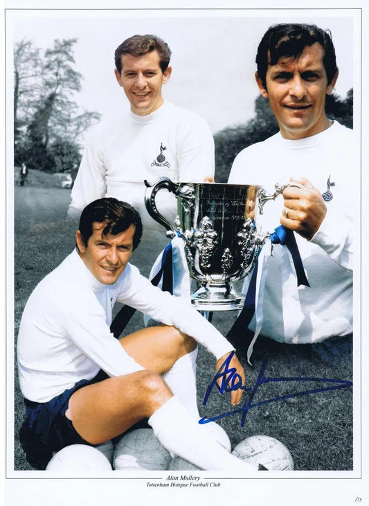 Alan Mullery Signed Spurs Photo. - Darling Picture Framing