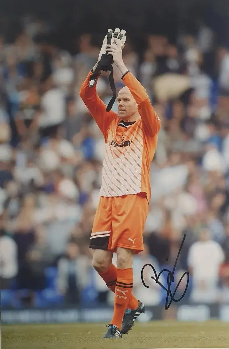Brad Friedel Signed Spurs Photo - Darling Picture Framing