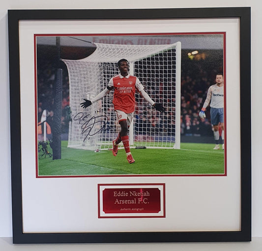 Eddie Nketiah Signed Large Arsenal Photo Framed. - Darling Picture Framing