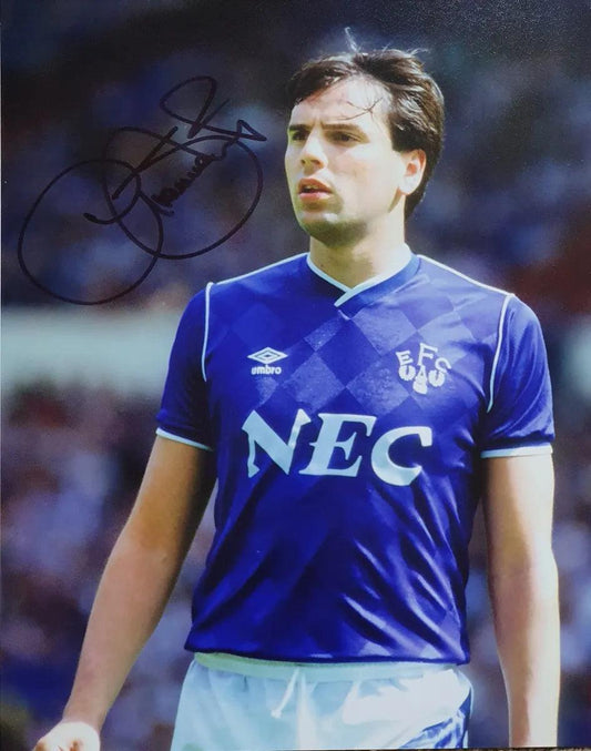 Graeme Sharp Signed Everton Photo. - Darling Picture Framing
