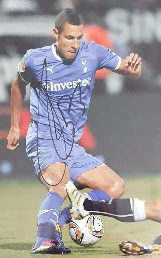 Jake Livermore Signed Spurs Photo with COA - Darling Picture Framing