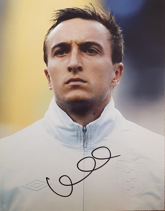 Mark Noble Signed England Photo. - Darling Picture Framing