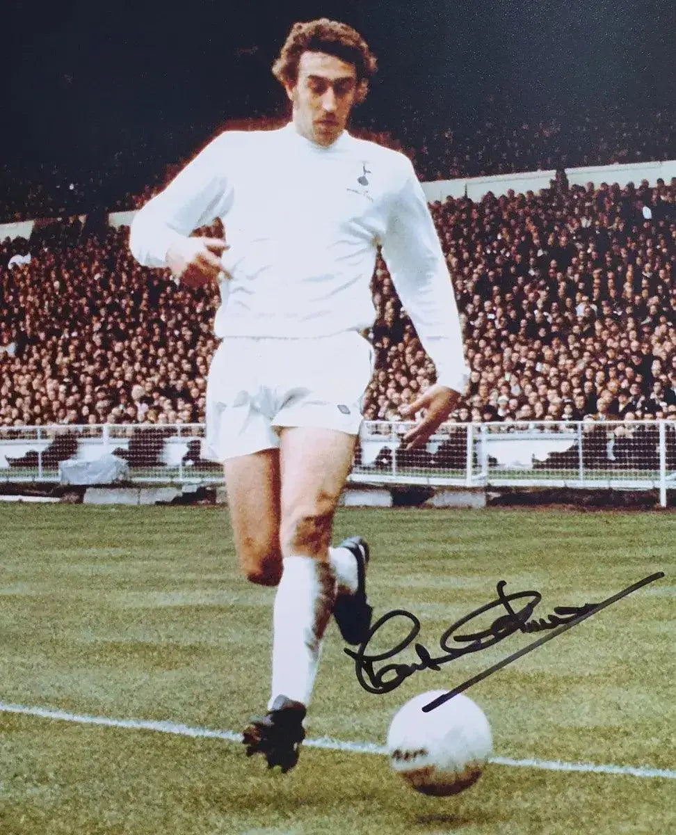 Martin Chivers Signed Spurs Photo. - Darling Picture Framing