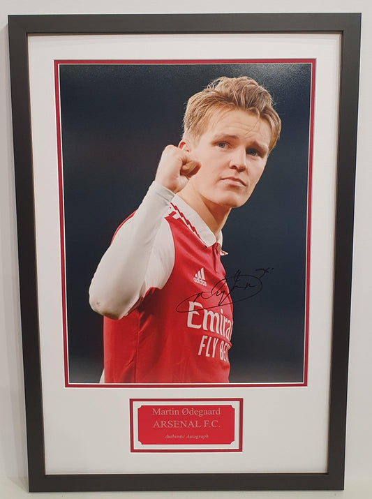 Martin Odegaard Signed Large Arsenal Photo Framed. - Darling Picture Framing