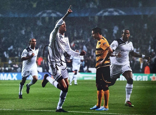 Peter Crouch Signed Spurs Photo. - Darling Picture Framing