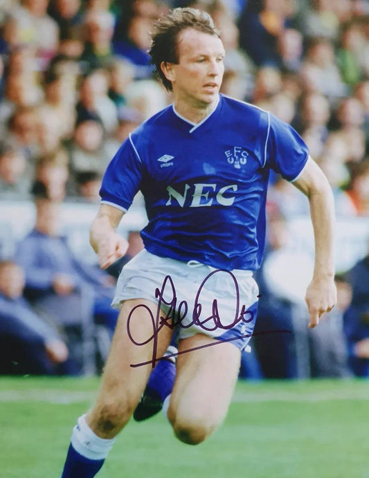 Trevor Steven Signed Everton Photo. - Darling Picture Framing