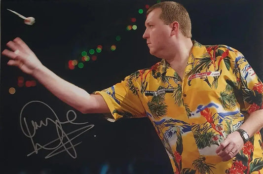 Wayne Mardle Signed Darts Photo. - Darling Picture Framing